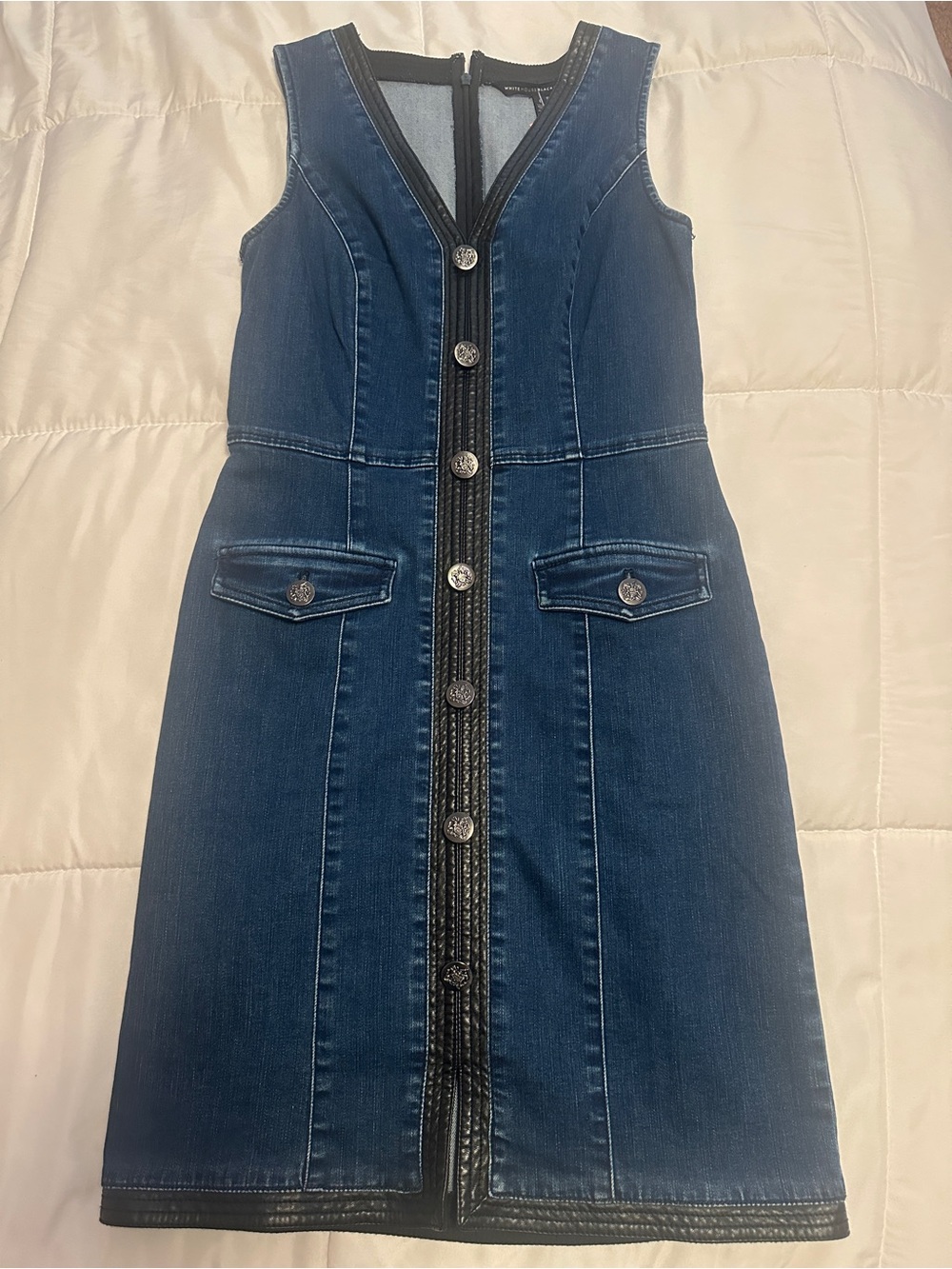 White House Black Market Denim Dress | Figure-Flattering Button Front Size 0